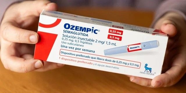 El fármaco semaglutida reduce el consumo excesivo de alcohol en un ensayo clínico