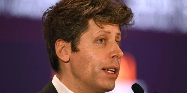 Sam Altman confirma que algunas empresas hacen 'AI washing' culpando a la IA de despidos sin relación