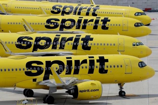 Spirit Airlines cierra operaciones ante la subida imparable del precio del combustible