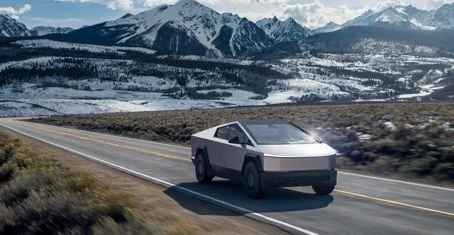 Tesla retira los Cybertruck más baratos porque las ruedas podrían salirse