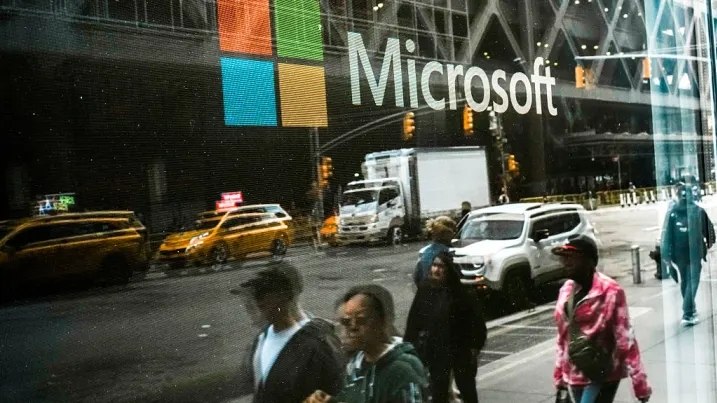Microsoft planea su primera compra voluntaria de empleados: hasta el 7% de la plantilla en EE.UU.