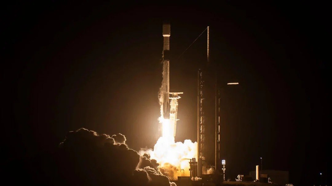 Un cohete Falcon 9 impactará contra la Luna este verano a siete veces la velocidad del sonido