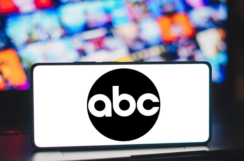 El FCC lanza una revisión cuestionable de las licencias de emisión de ABC