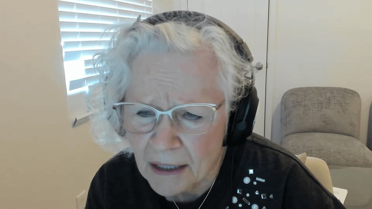 Abuela de 81 años que transmitía Minecraft para costear el cáncer de su nieto es víctima de swatting