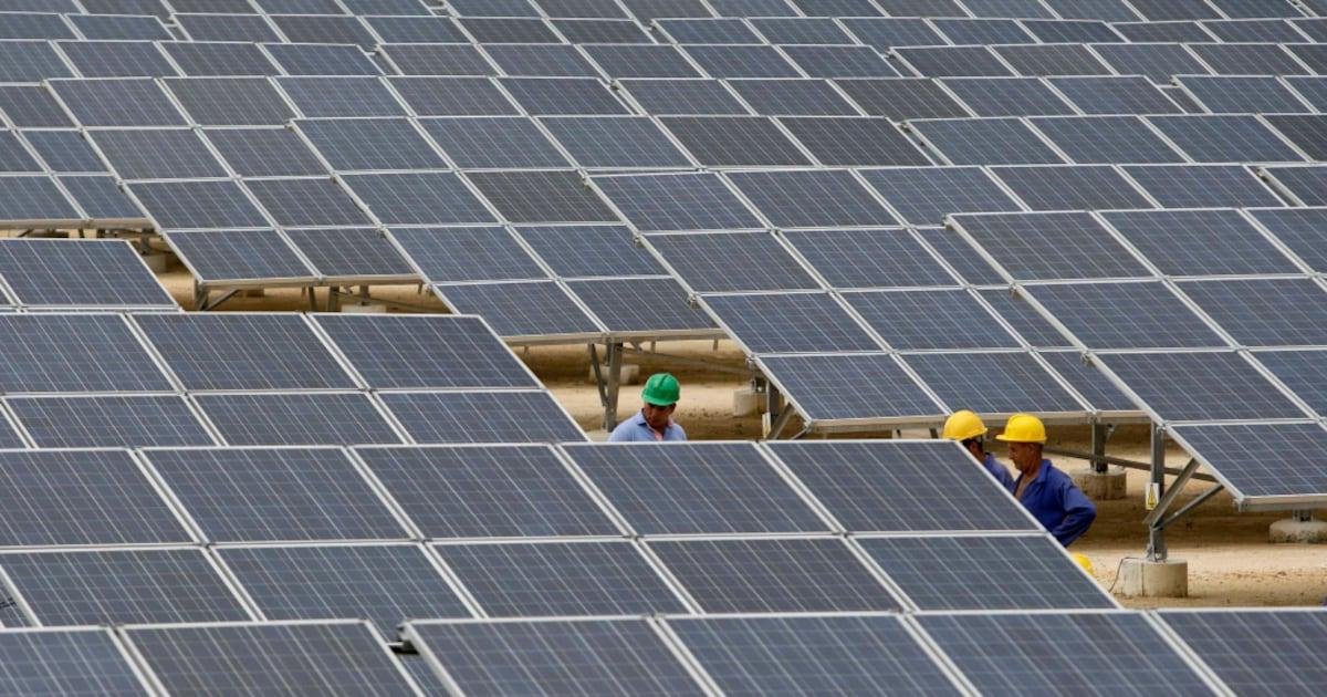 Asfixiada por el bloqueo petrolero, Cuba logra una de las revoluciones solares más rápidas del mundo con apoyo de China