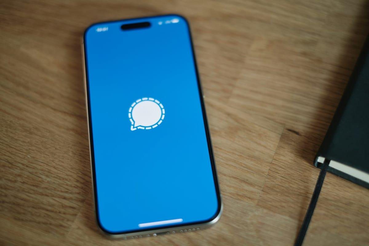 FBI Extrae Mensajes Signal Eliminados Guardados en la Base de Datos de Notificaciones del iPhone
