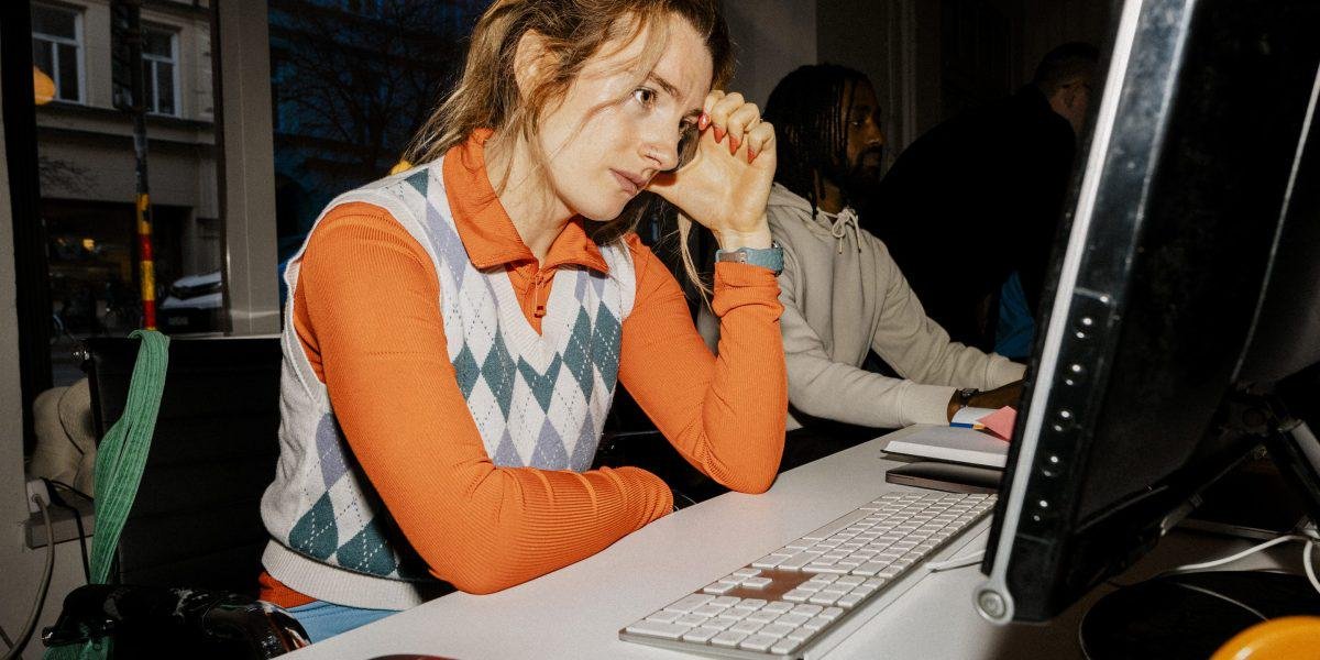 Los trabajadores Gen Z sabotean la implantación de IA por miedo a perder su empleo