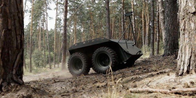 Robots terrestres heredan la zona de matanza: Ucrania avanza hacia un frente sin humanos