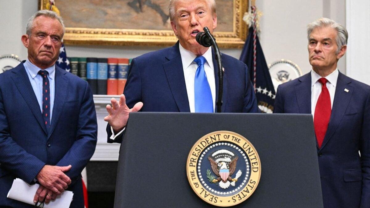Trump, Kennedy y funcionarios promocionan leucovorina como cura para el autismo sin respaldo científico, y muchas familias les creen