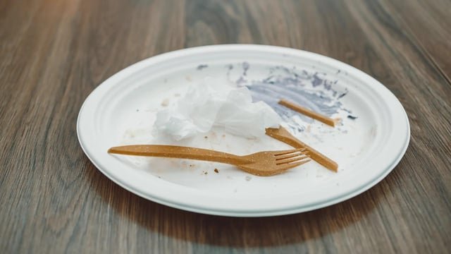 Nuevo 'plástico vivo' se autodestruye en solo 6 días sin dejar microplásticos