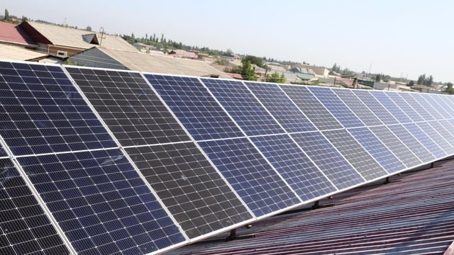 Reciclar residuos solares podría generar beneficios de un billón de dólares para 2060, según estudio