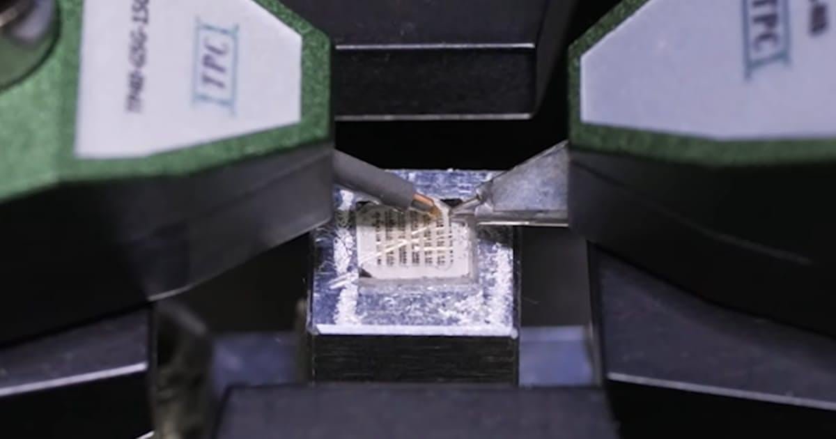 La Universidad de Tokio desarrolla un dispositivo que aumenta 1000 veces la velocidad de procesamiento operando sin generar calor