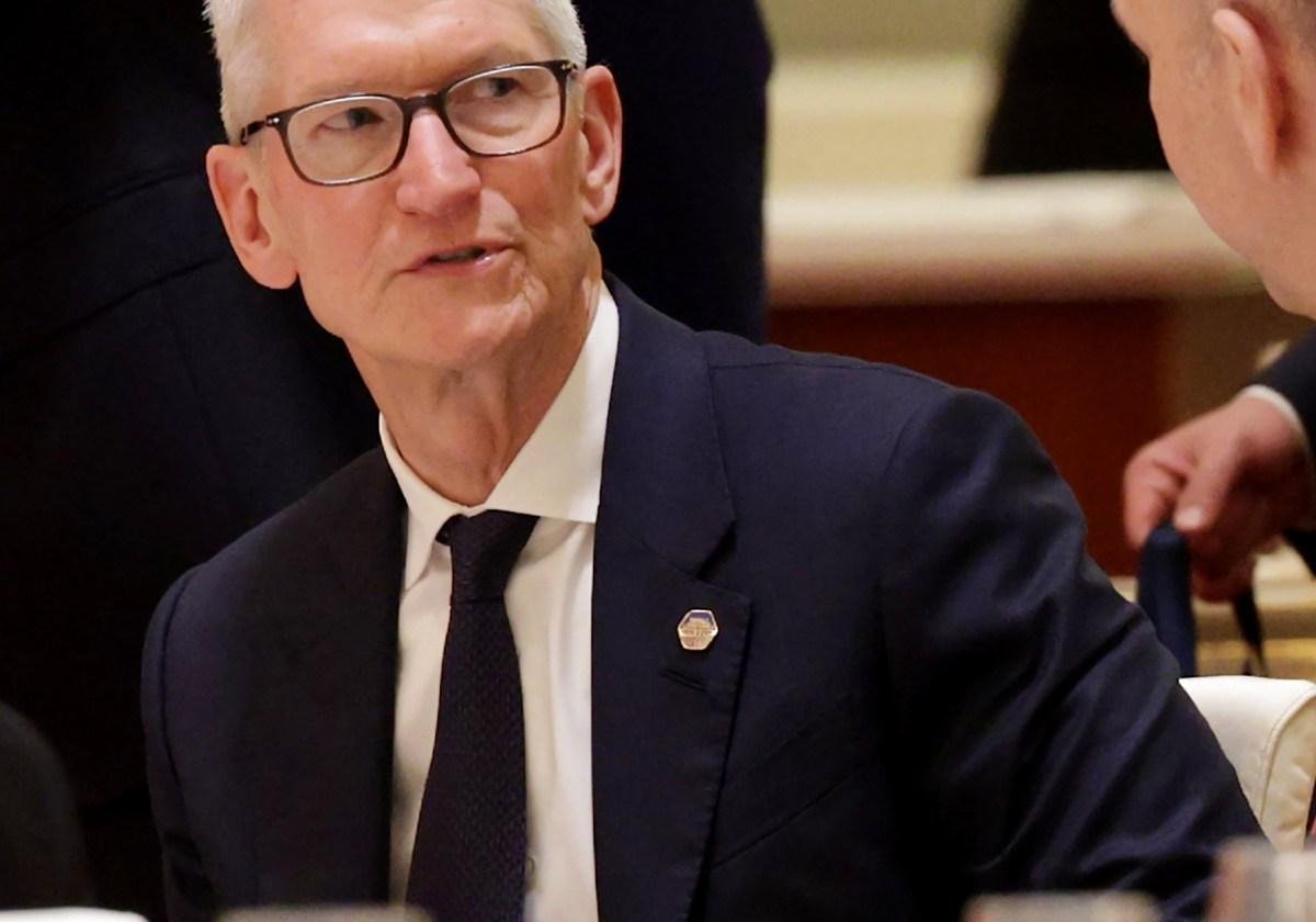 Ordenan a la tripulación del Air Force One deshacerse de obsequios y dispositivos electrónicos tras visita a China